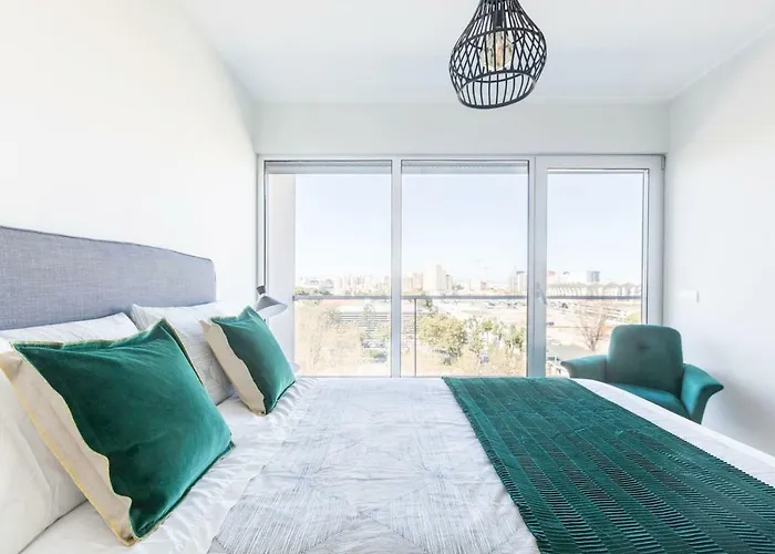 Amazing Flat - Pool And Parking * Lissabon