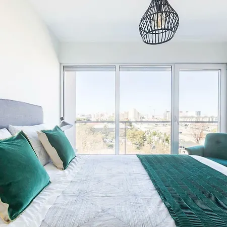 Amazing Flat - Pool And Parking * Lissabon