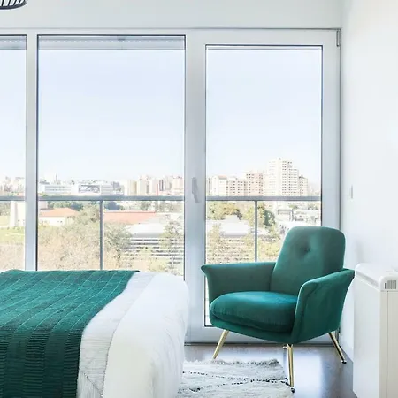 Amazing Flat - Pool And Parking Apartment *