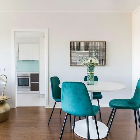 Amazing Flat - Pool And Parking * Lisbon