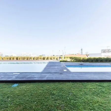 Apartment Amazing Flat - Pool And Parking Lisbon